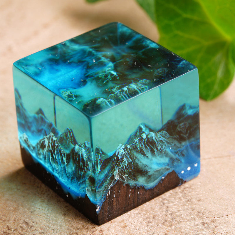 爱手作的名檀阁阁主手工diy断茬水晶滴胶雪山峰实木木雕刻仿真山