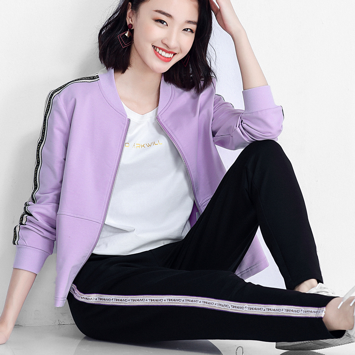 广东 佛山自由呼吸品牌店运动服/休闲服装运动套装更新时间:2022年04