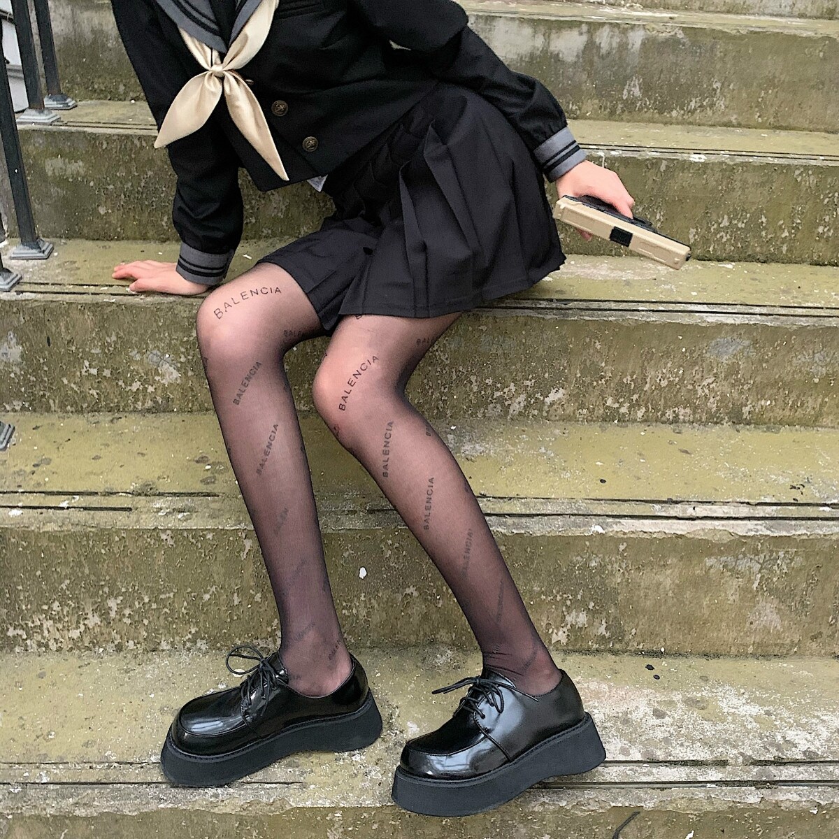 ay 2021春款搭西装卫衣黑色性感巴黎b字母丝袜任意剪防勾丝连裤袜