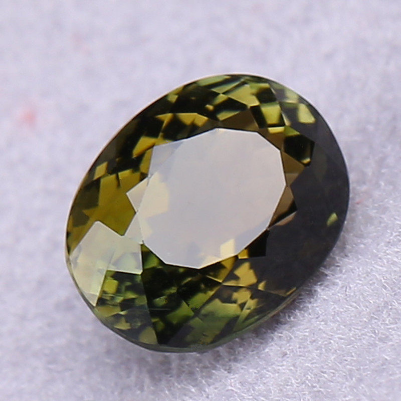 3.41克拉 天然刻面黄绿色碧玺戒面 优质切工 火彩好 可代镶嵌