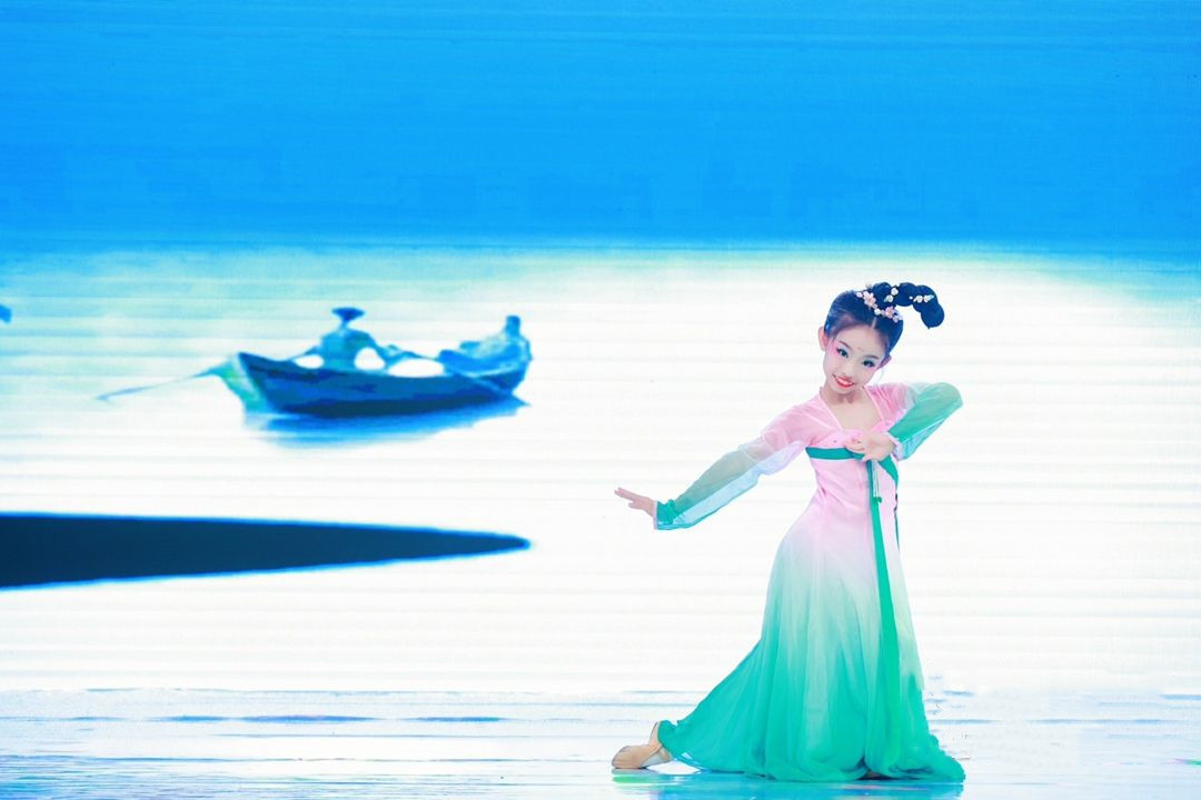 儿童古典舞蹈服玉灵儿演出服女汉唐襦裙中国舞飘逸淡雅艺考连衣裙