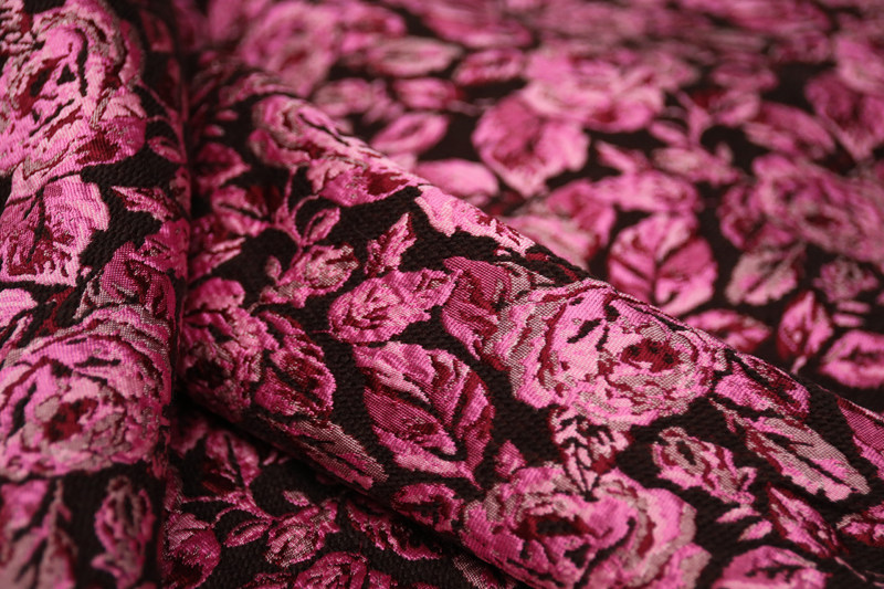 法国进口棕褐玫粉色玫瑰小花立体浮雕肌理提花羊毛混纺面料布料
