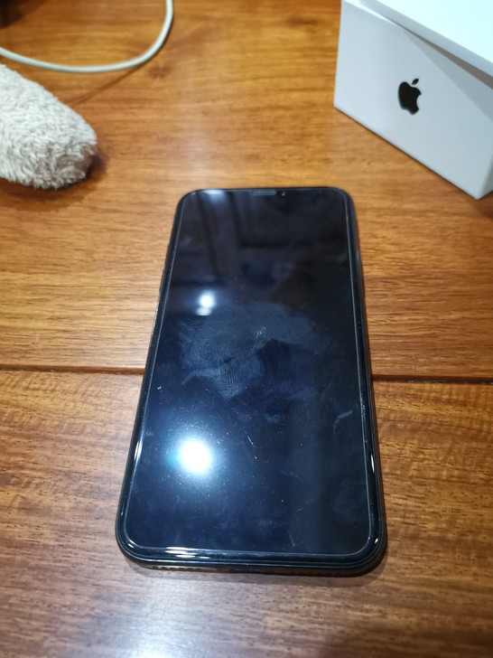 发布闲置的自用手机iPhoneX256G，8.5成新以上正