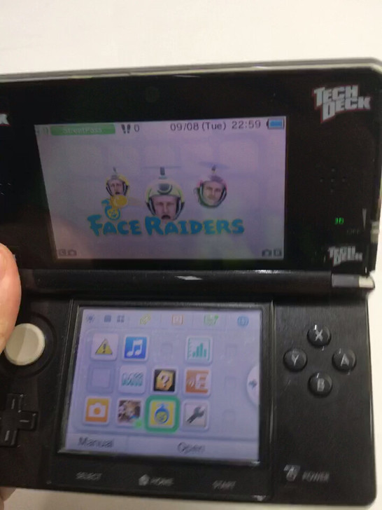 二手3DS游戏机后摄像头有花纹