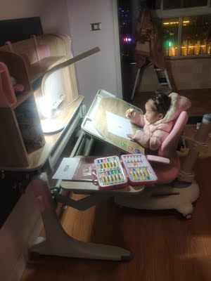 高颜值多功能的生活诚品儿童学习桌怎么样？质量不好吗？