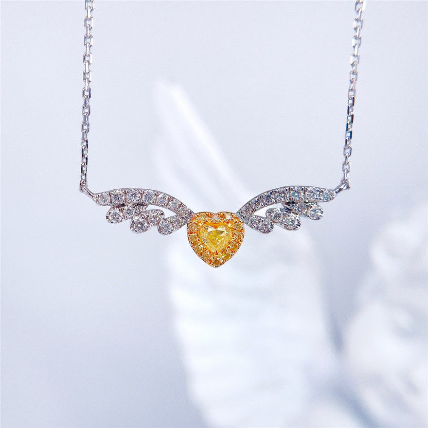 10克拉18k金吊坠锁骨链黄钻心形翅膀节日