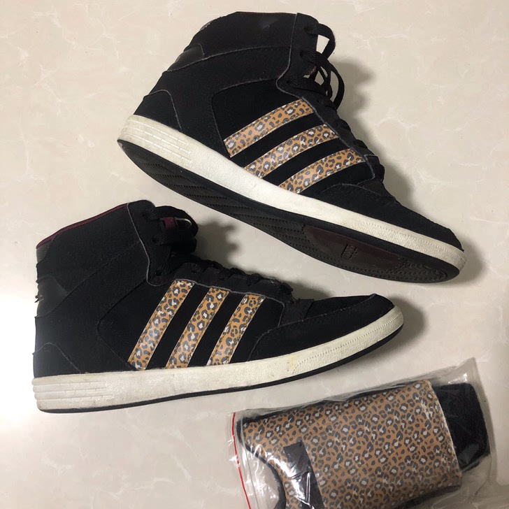 阿迪达斯Adidas专柜高帮运动鞋板鞋四季可穿