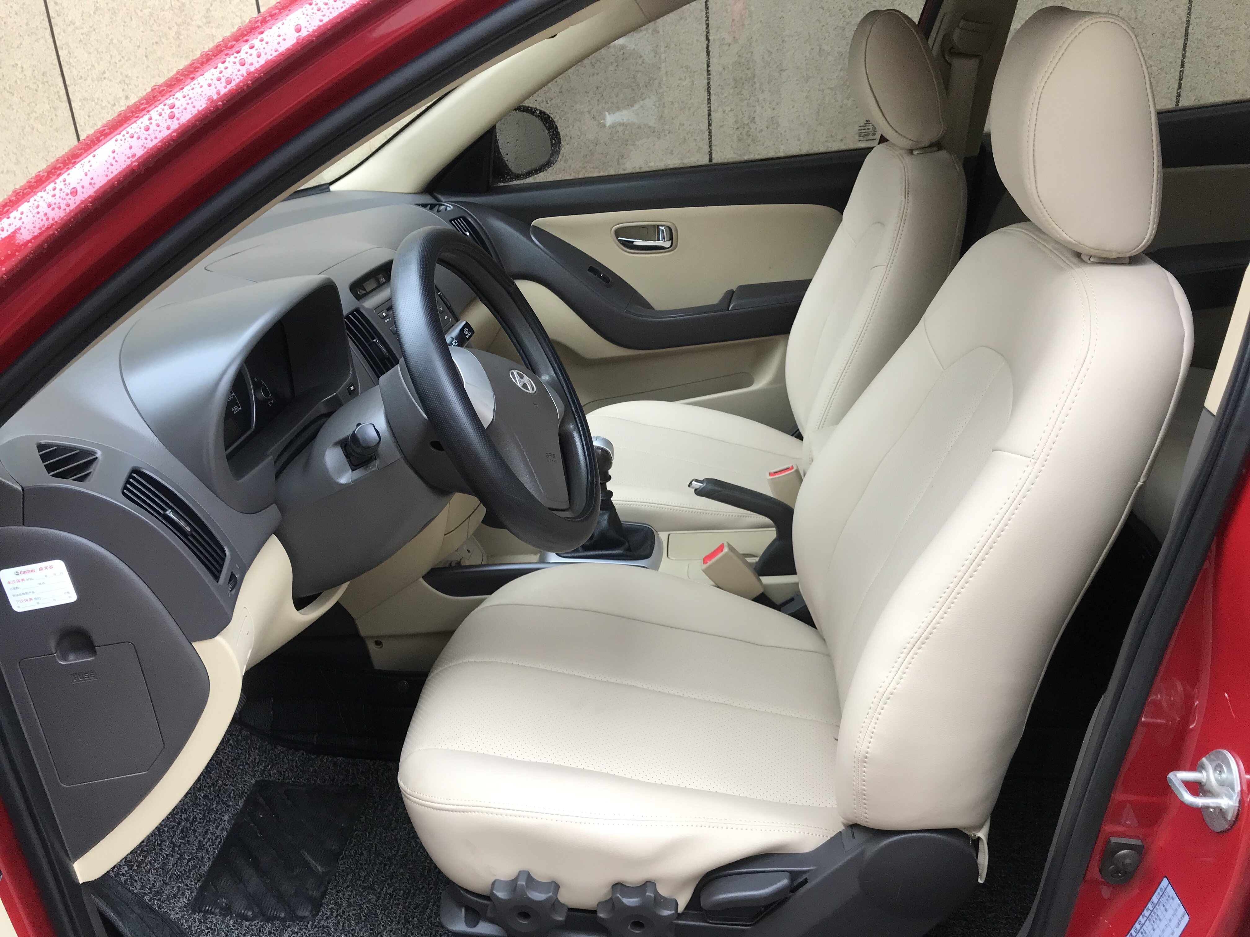 2010款 现代悦动 1.6l mt gls 宁波鄞州