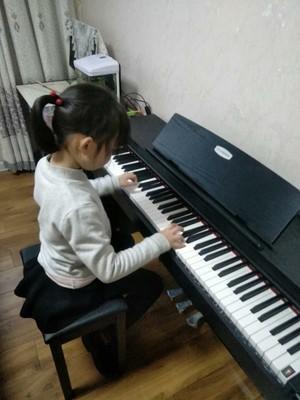 初学者吐槽一下Roland罗兰电钢琴怎么样?音质到底如何呢?