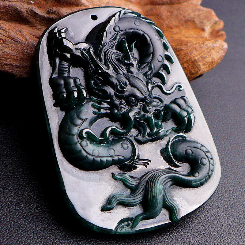 精雕霸气龙牌 墨翠缅甸正品a货龙牌吊坠拍卖46.68g