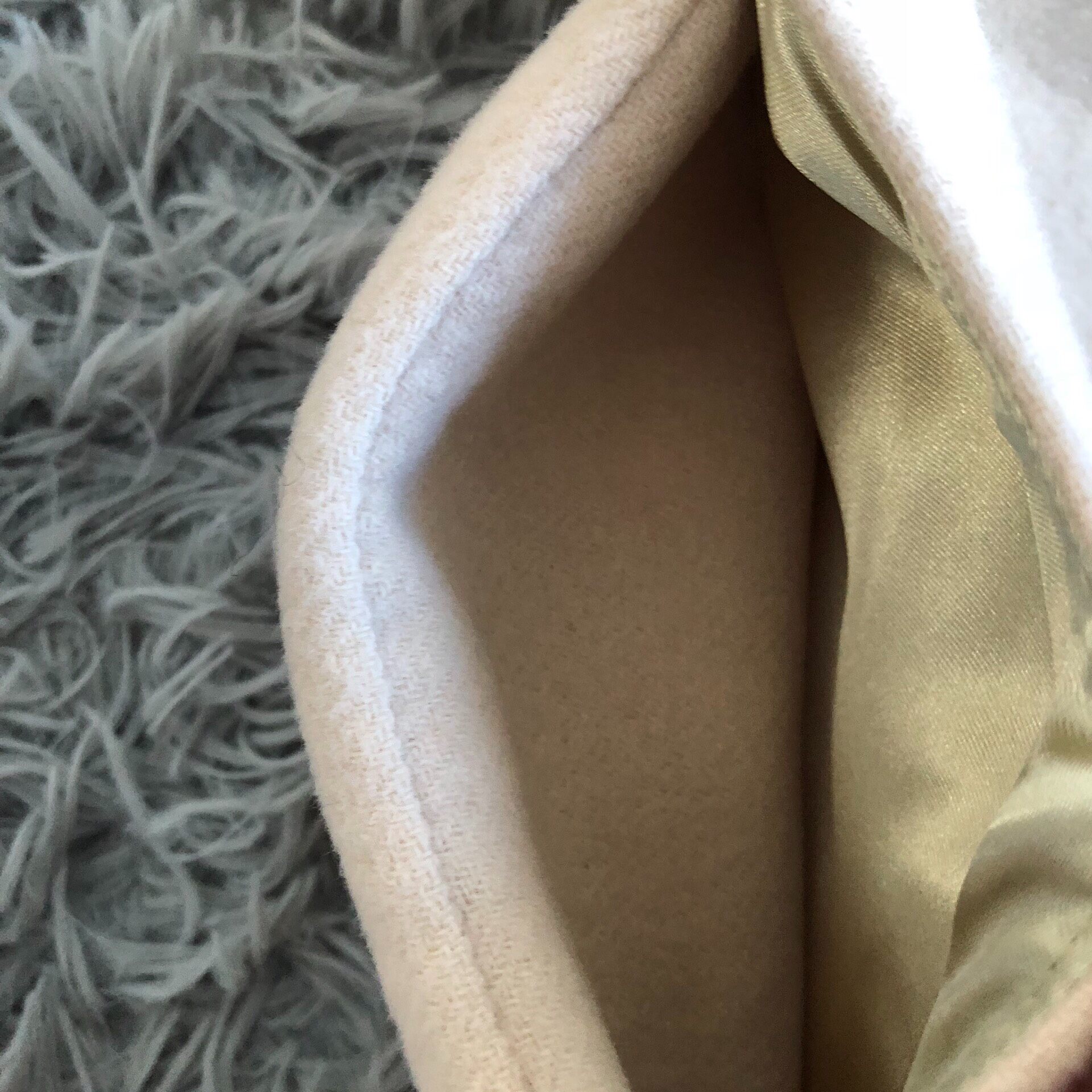Burberry Cream Wool Coat — label