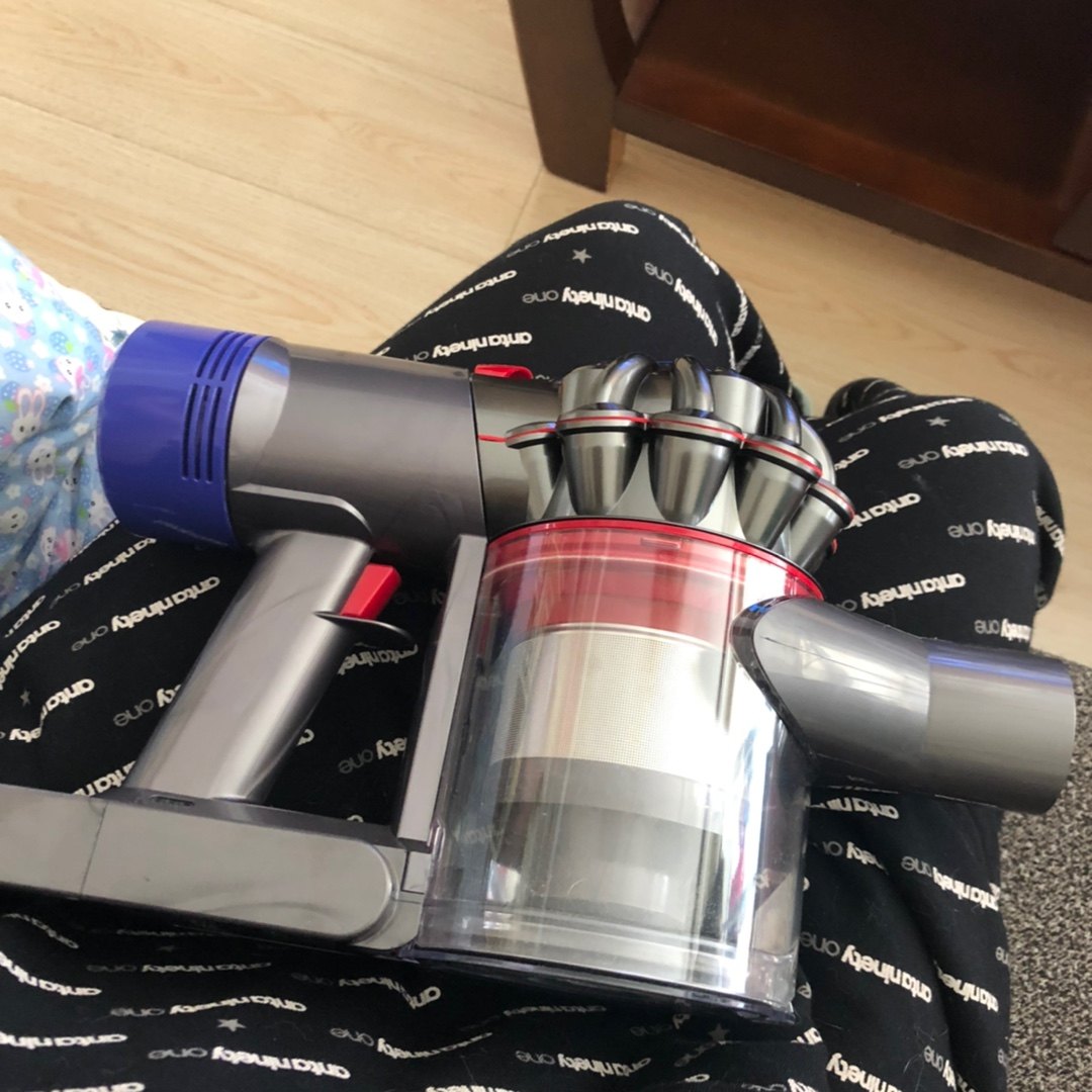 dyson戴森吸尘器dysonv8fluffy好不好戴森dysonv8fluffy买过的朋友