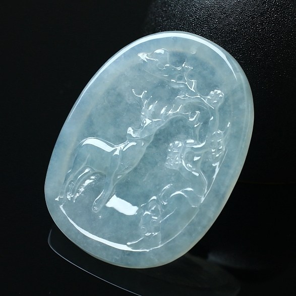 源头好货 一路(鹿)平安老坑冰种翡翠a货鹿挂件拍卖 21.08克