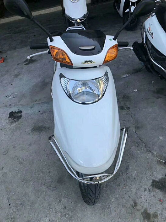 五羊本田小公主100cc女装踏板摩托车