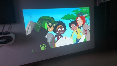 来说说极米投影仪怎么样？家用的话哪个型号更好用？