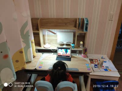 刚上小学用博士有成儿童学习桌效果怎么样？值得入手吗？