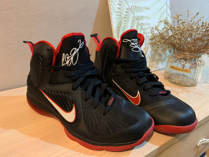 nikelebron9詹姆斯9代lbj9黑红原色