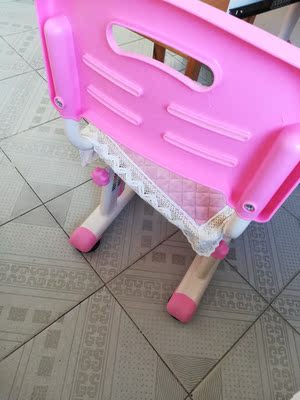 二胎爸爸经验谈:生活诚品儿童桌椅和护童哪个好?哪个材质好