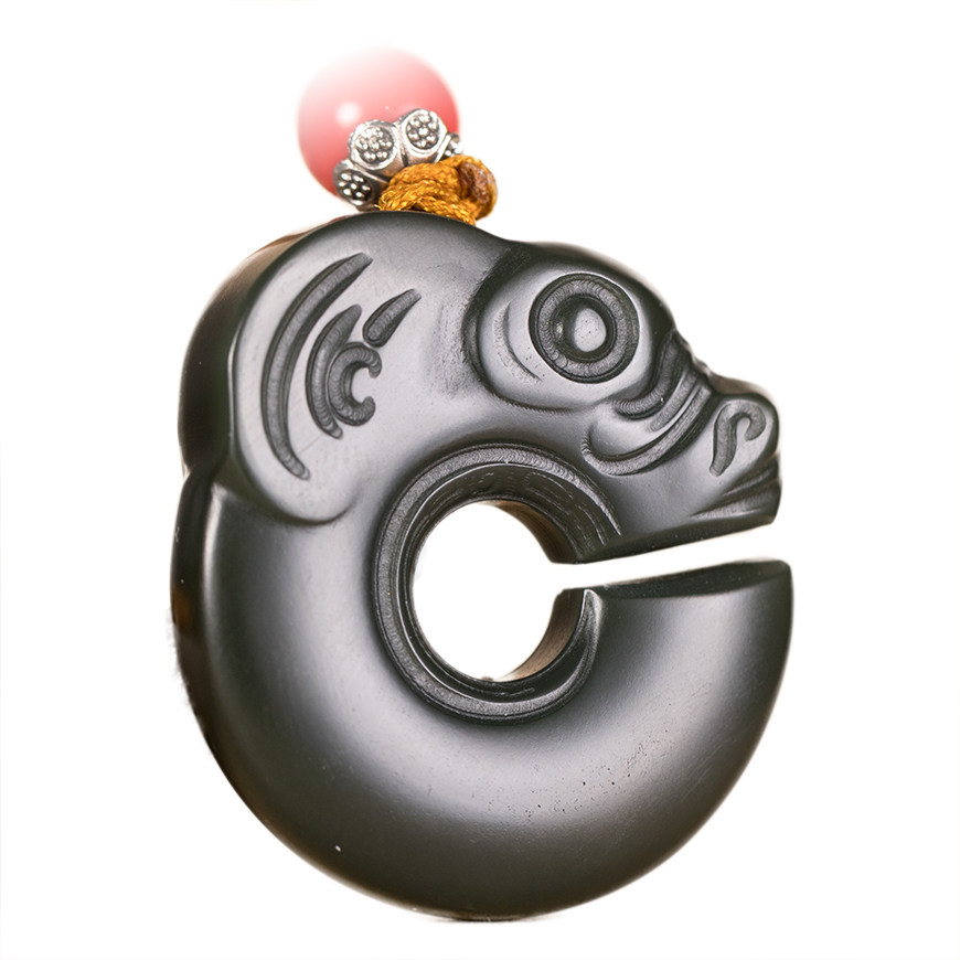 青年玉雕大师莫小龙作品新疆和田塔青细料仿古生肖玉猪龙16克挂件