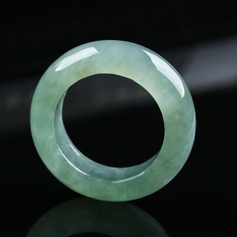 翡翠玉指环男女款正品拍卖天然a货冰糯种水润厚装浅绿玉戒指7.44g