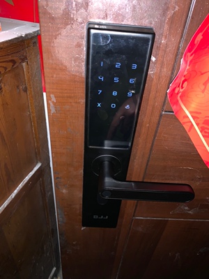 真实使用感受德施曼指纹锁T82、T11、T86哪个型号好,参数有什么区别吗?