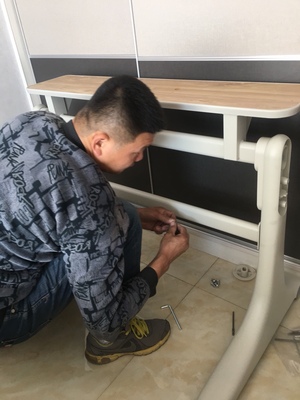 入手说说使用浩轩宜家儿童学习桌怎么样?是什么档次?