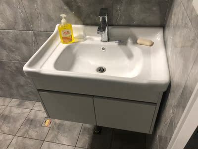 不妨试试:普乐美现代简约浴室柜好用吗?用户评价好不好?