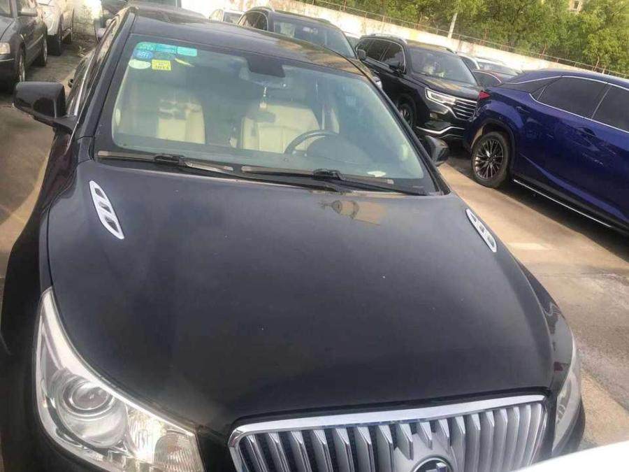 沪afc803别克牌小型轿车网络拍卖公告