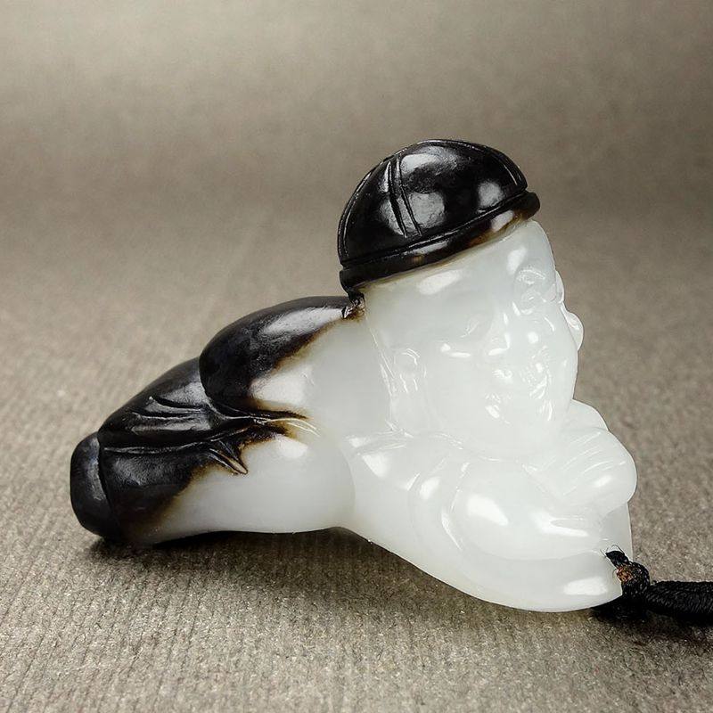【童子送财】和田玉黑皮白肉精致童子挂件35.0g