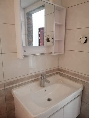 客观评价：安华卫浴实木浴室柜怎么样?用户评价如何?