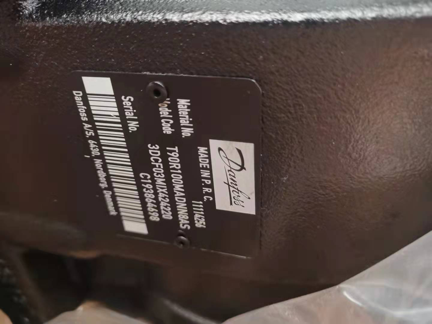 Sauer Danfoss T90R100