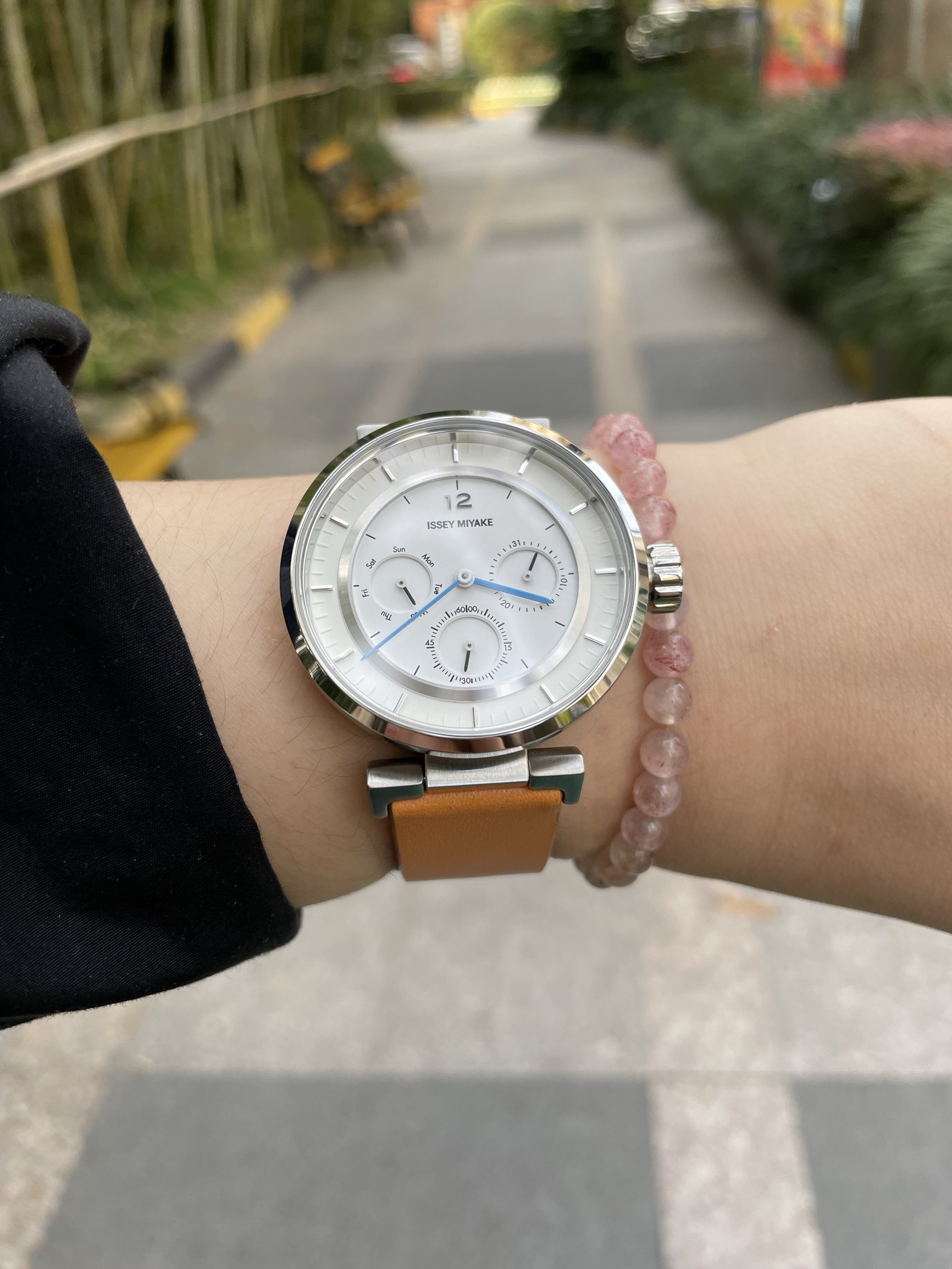 三宅一生时尚简约女士手表撞色指针情侣表送女朋友情人节生日礼物