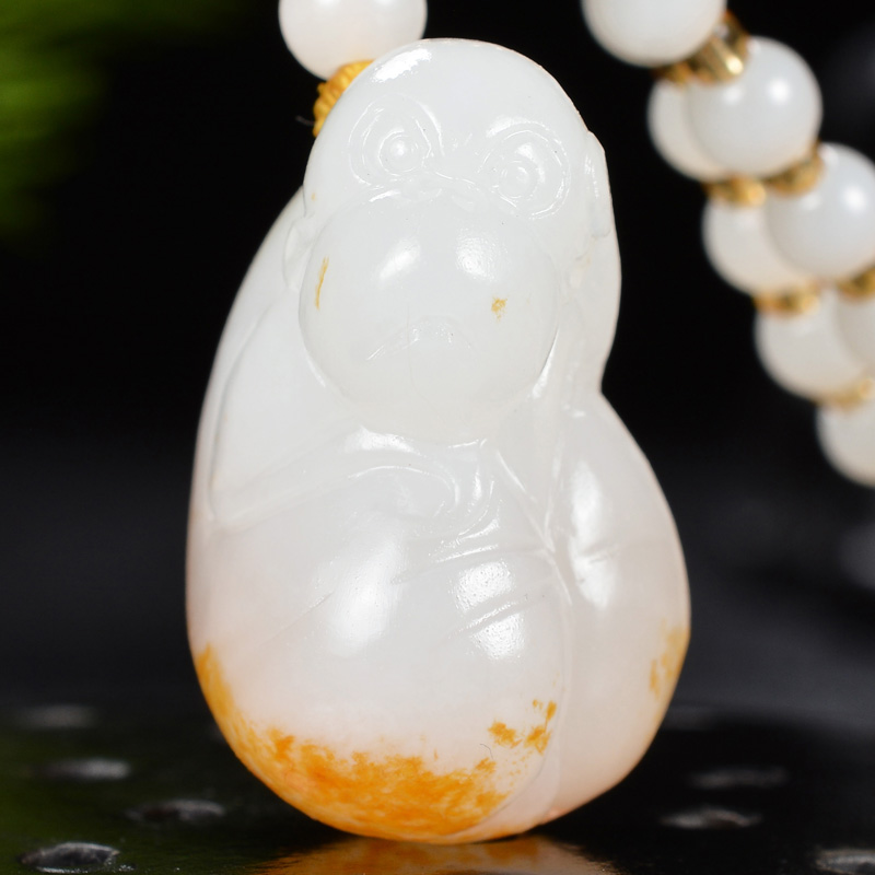 【灵猴献瑞 生肖猴】和田玉苏工精美 挂件 吊坠 16.86克p