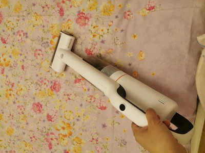 小狗吸尘器是哪个厂家生产的，质量靠得住吗？声音大吗？