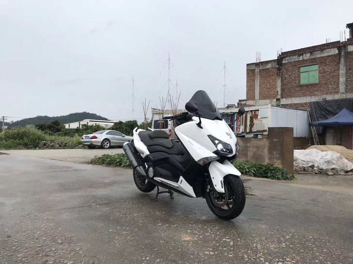 雅马哈TMAX530非特仕版宝马C650GT铃木天浪650