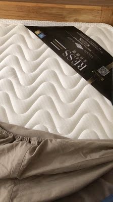 火爆的图文曝光海马乳胶床垫怎么样，质量好不好？哪个才是正品