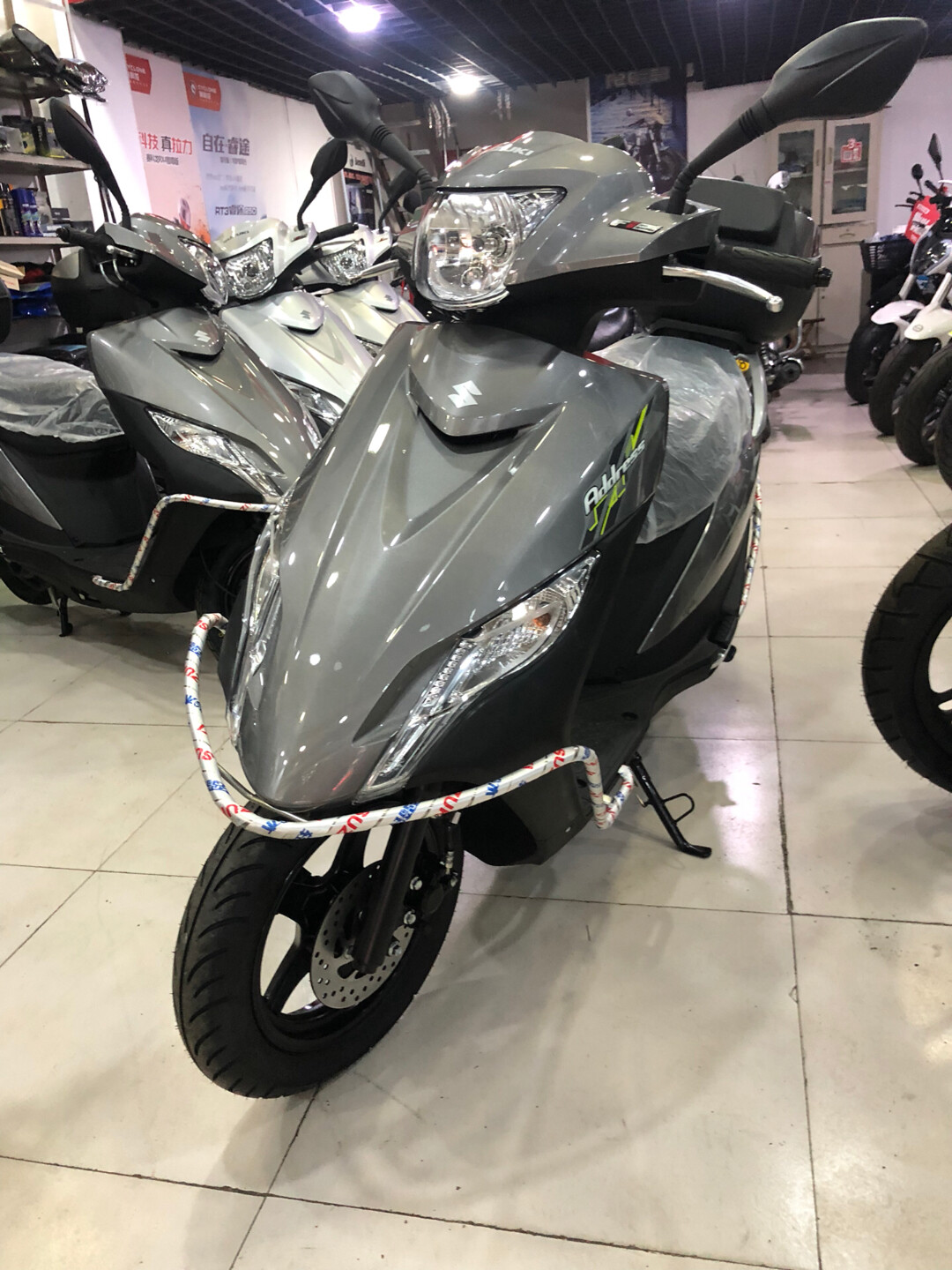 全新SUZUKI铃木UU125，正宗铃木发动机，全新优化发动