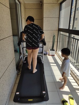 看看很必要啦！锐步跑步机哪个系列好?reebok各个系列区别