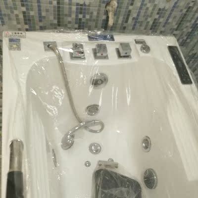 我想问一下,梦妃独立式亚克力浴缸质量怎么样?能用多久?