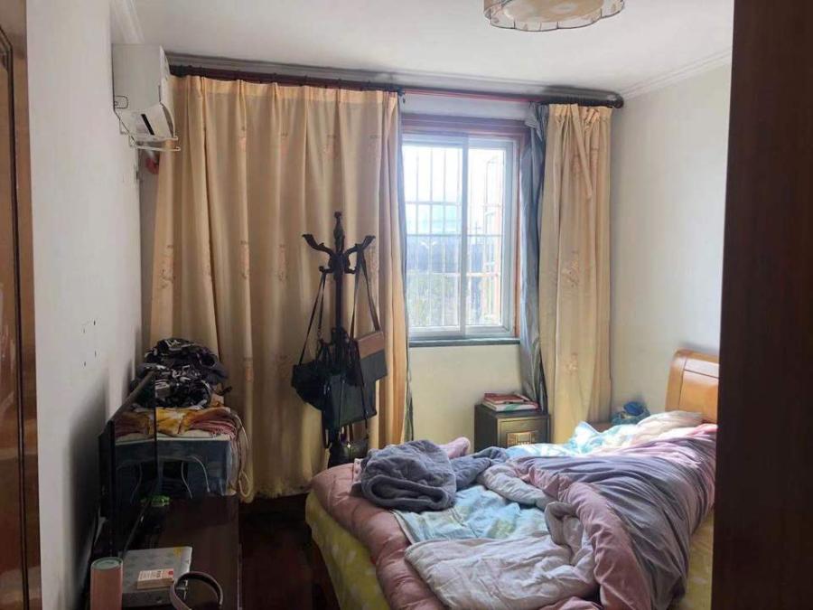 苏州工业园区张泾新村58幢303室不动产含固定装修