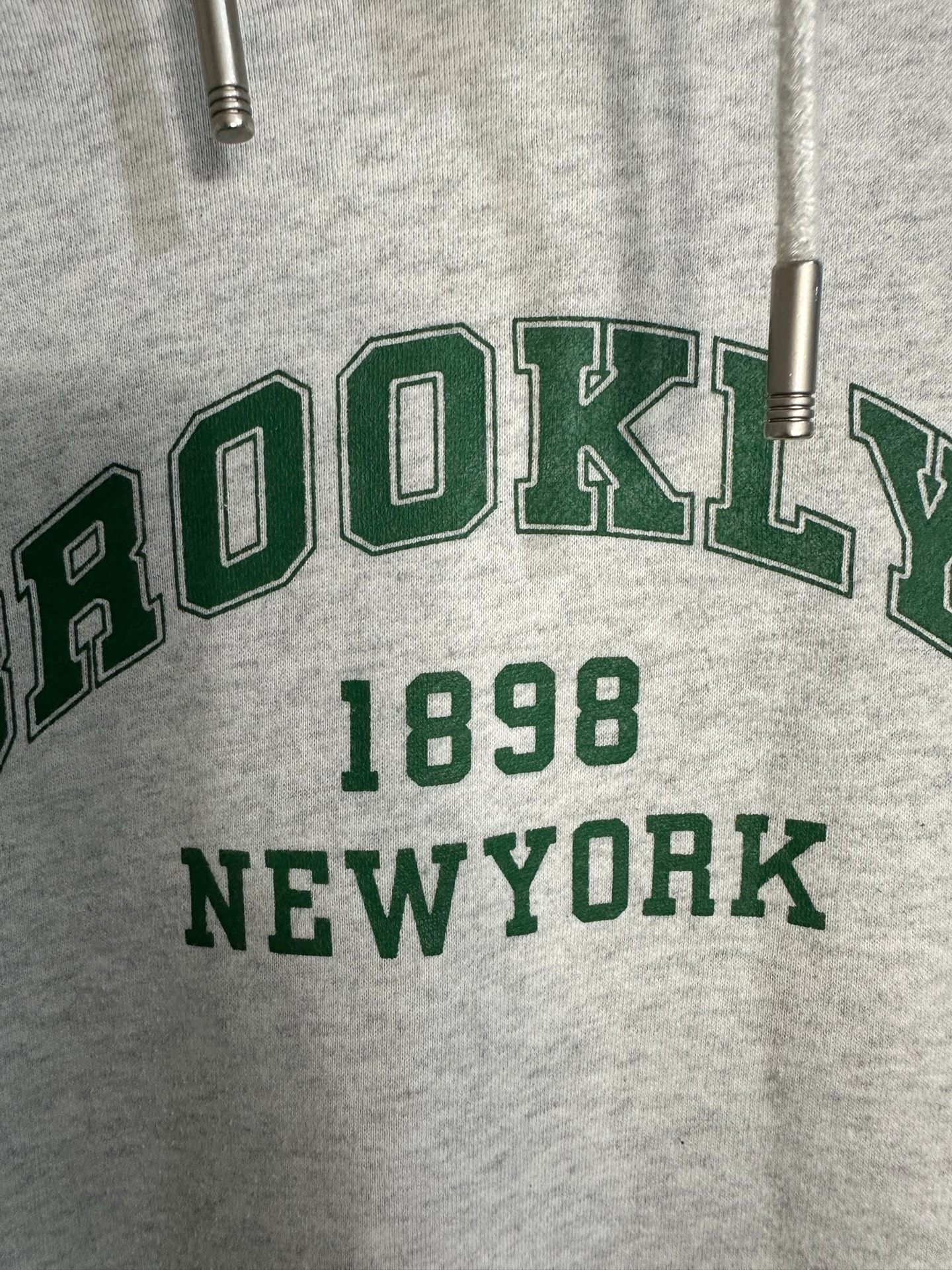 BROOKLYN 1898 NEWYORK 纯色连帽卫衣女666