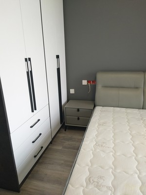 宜洛 意式轻奢真皮双人大床1.8米主卧北欧高档现代简约软包床婚床