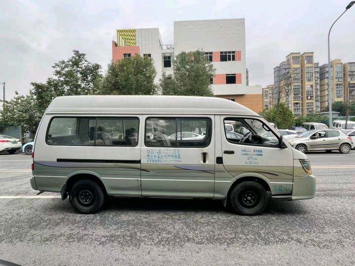 金杯海狮20l14座网络拍卖公告