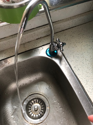 如何评价评测了解：阿克萨纳净水器和怡口哪个好?哪个过滤更干净?