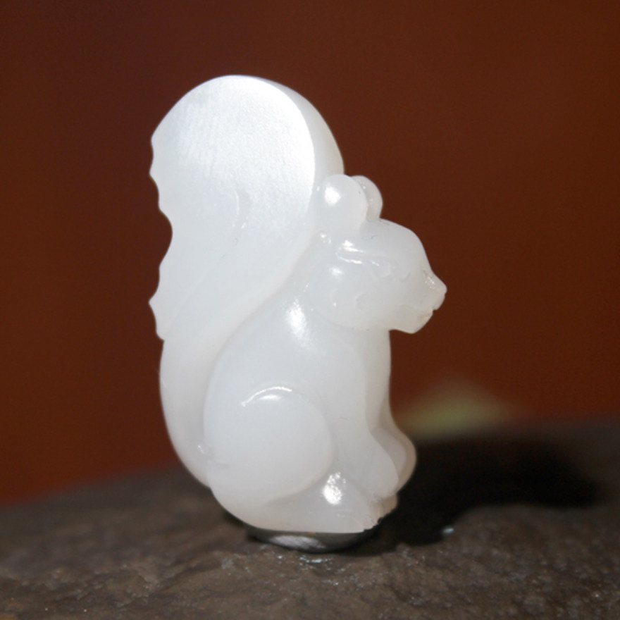 【苏州阿多玉雕】《代代数钱》新疆和田羊脂白玉松鼠吊坠挂件苏工