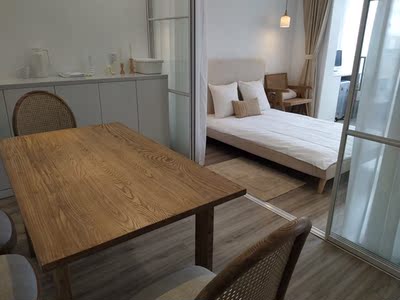 体验分享：布莱轩尼乳胶床垫怎么样，质量好不好？有味道吗？