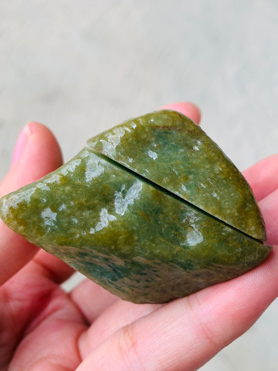 德宏翡翠玉石明料糯冰底色漂亮种老杠性水头长打灯通透冰_德宏首饰