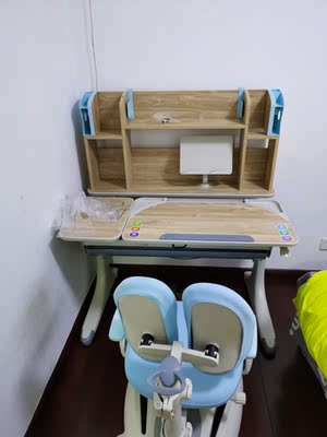 说说爱果乐儿童学习桌给小学生用着怎么样？环保安全吗