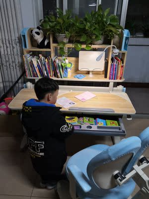 宝贝学习助手：西昊儿童学习桌用后怎么样？好不好用？