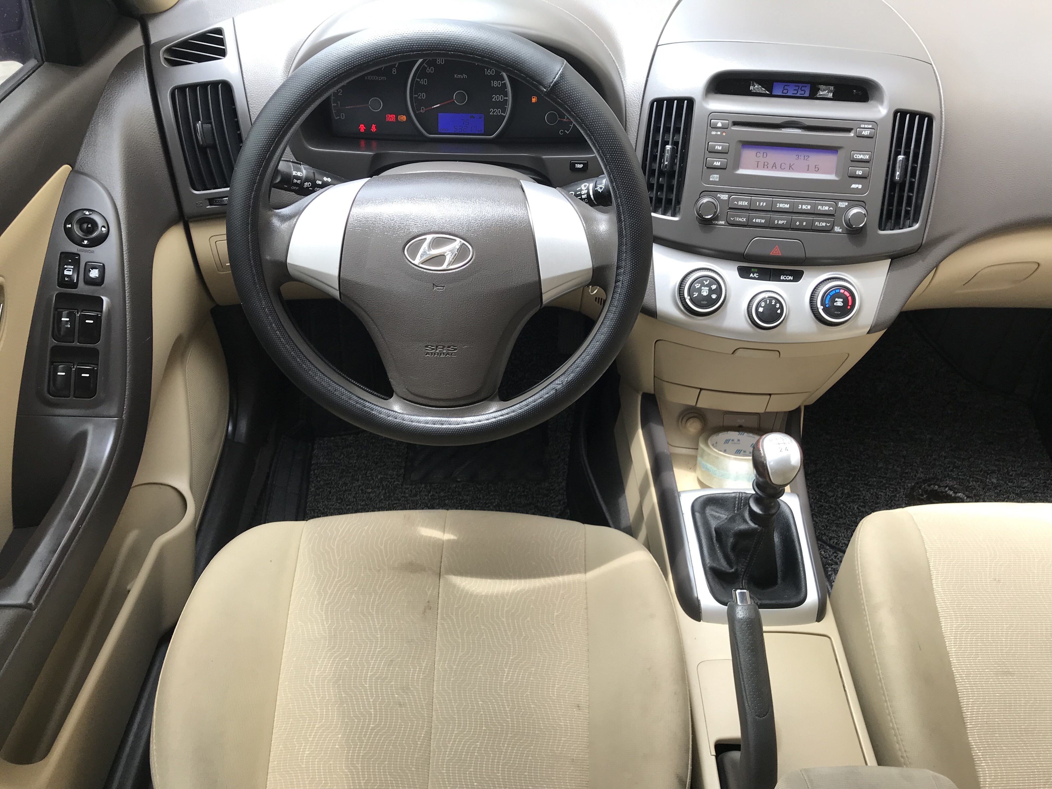 2010款 现代悦动 1.6l mt gls 宁波鄞州